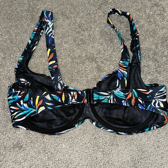 MAGISCULPT 34DDD bikini 👙 top - Picture 3 of 5